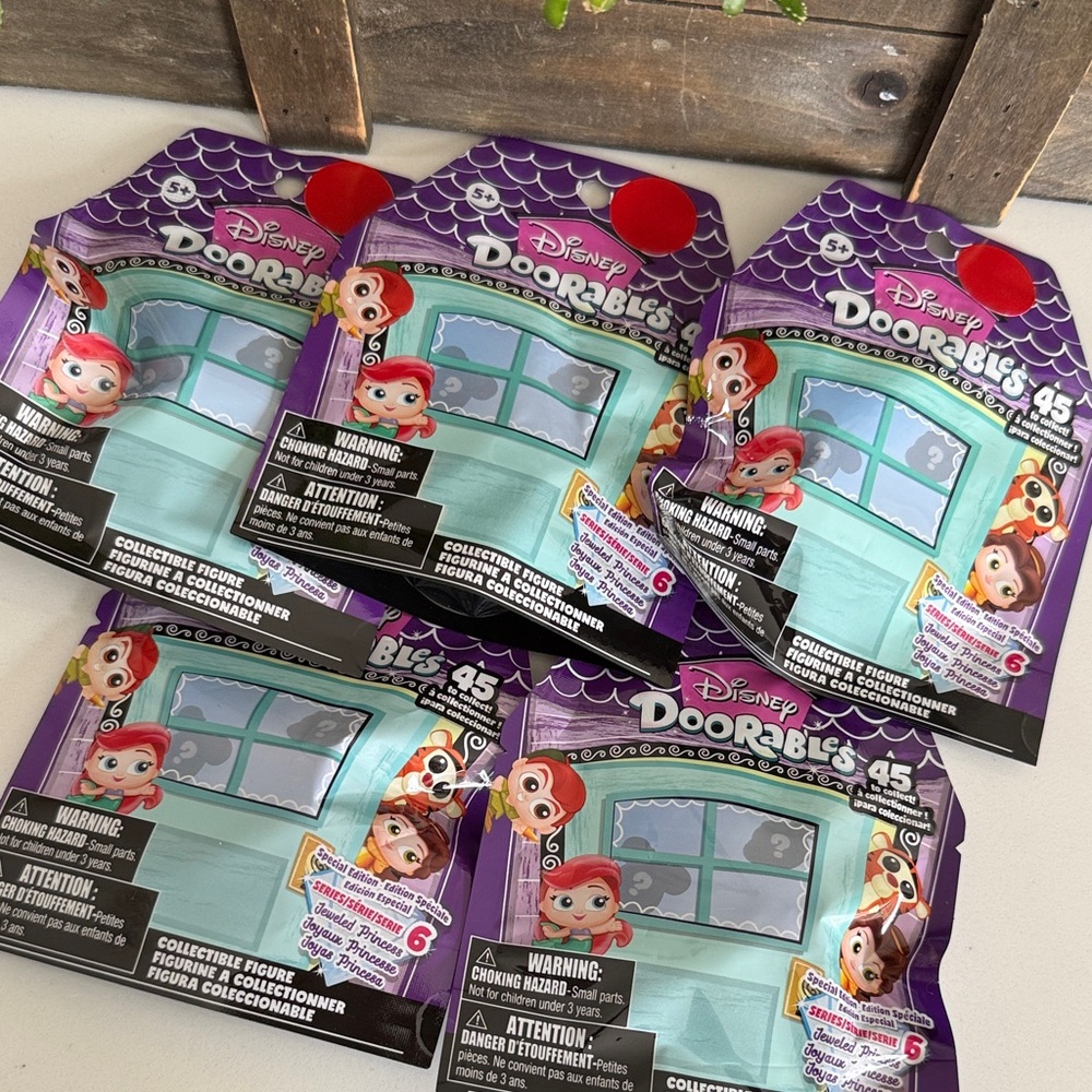Disney Doorables Series 6  5 unopened packages